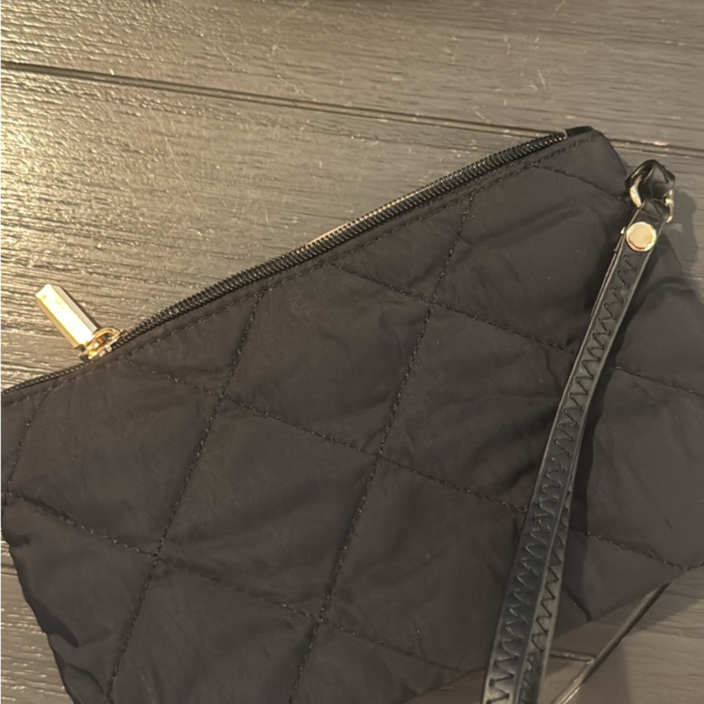 Vera Bradley Black Quilted Wristlet